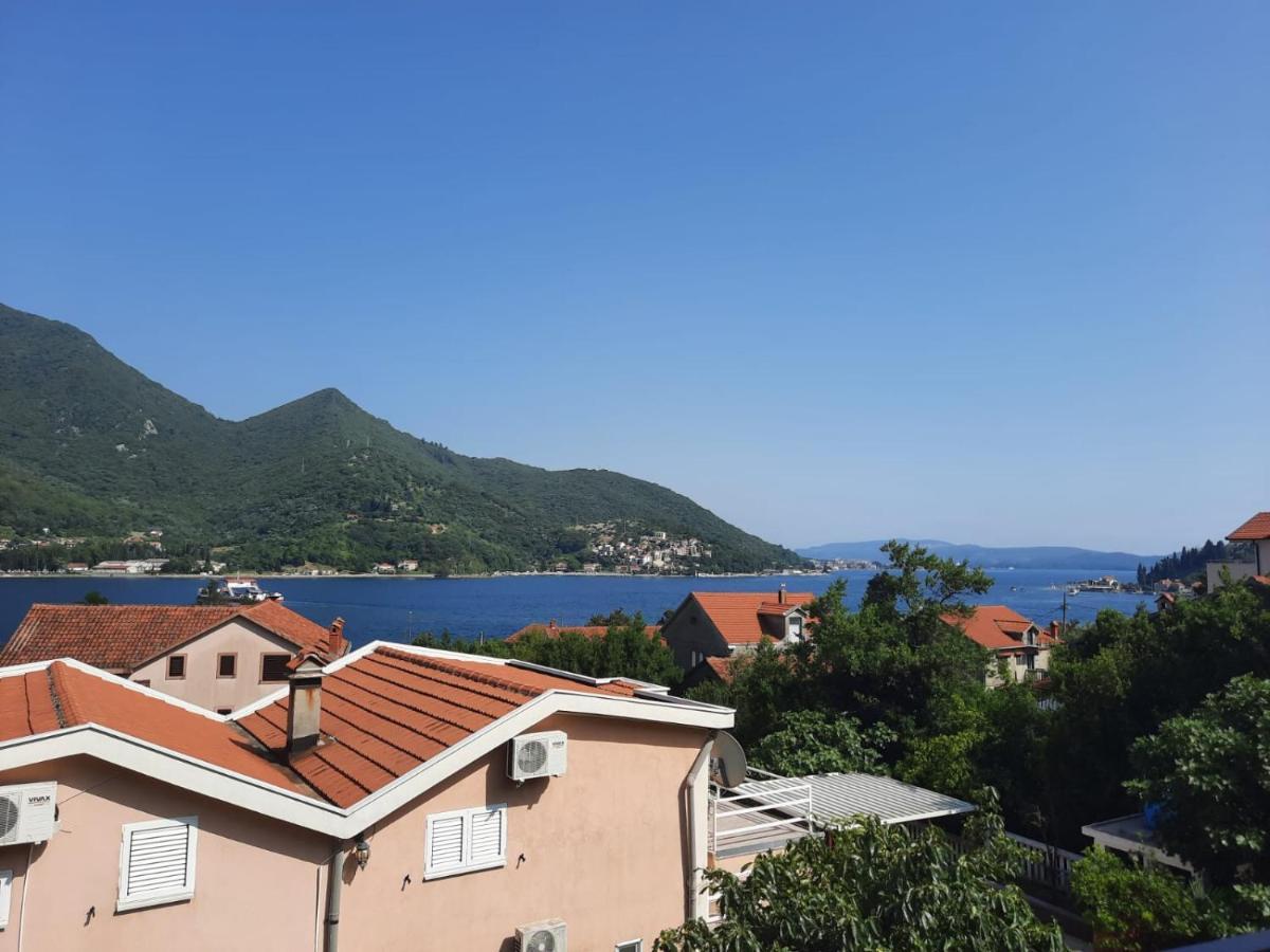 Seaside Village Kamenari Exterior photo